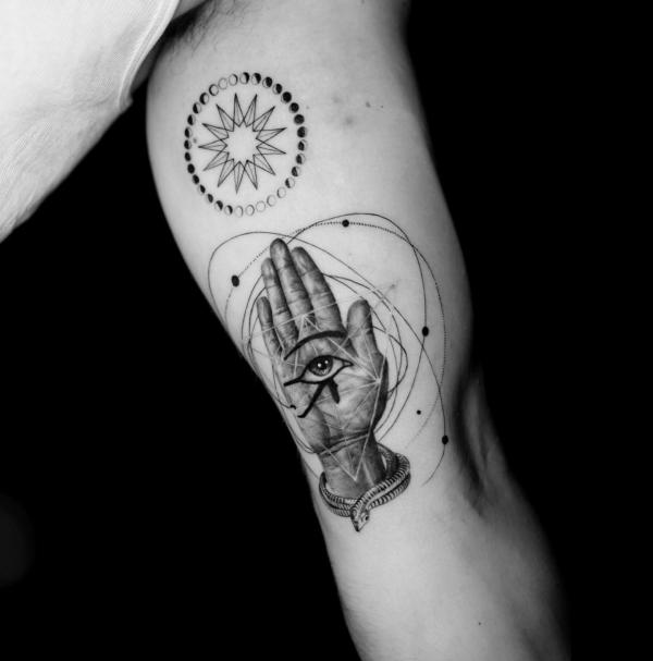 55 Eye of Ra Tattoo Designs with Meanings