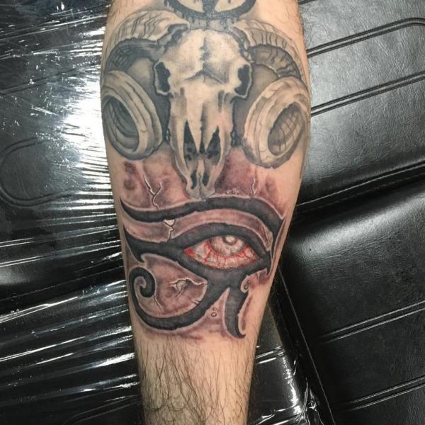 55 Eye of Ra Tattoo Designs with Meanings
