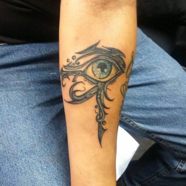 55 Eye of Ra Tattoo Designs with Meanings