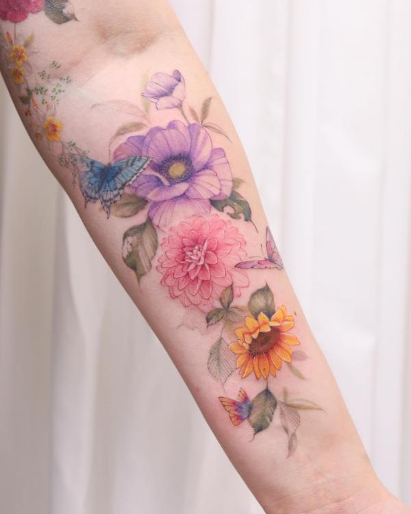 70 Colorful Dahlia Tattoo Designs with Meanings
