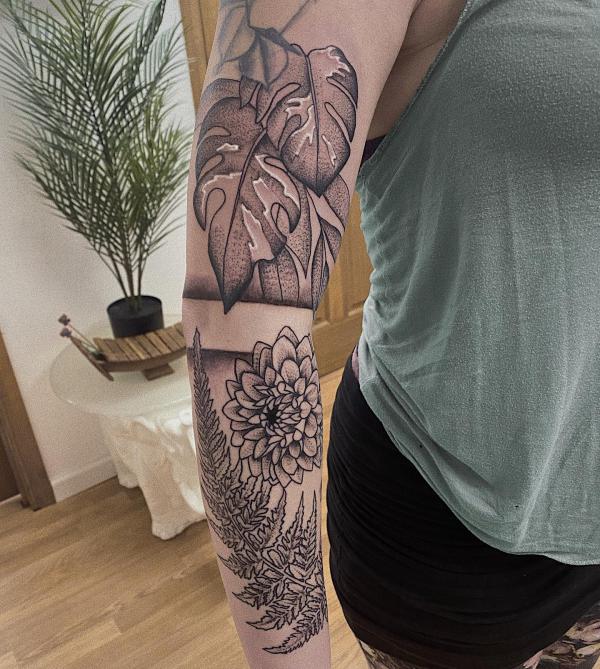 70 Colorful Dahlia Tattoo Designs with Meanings