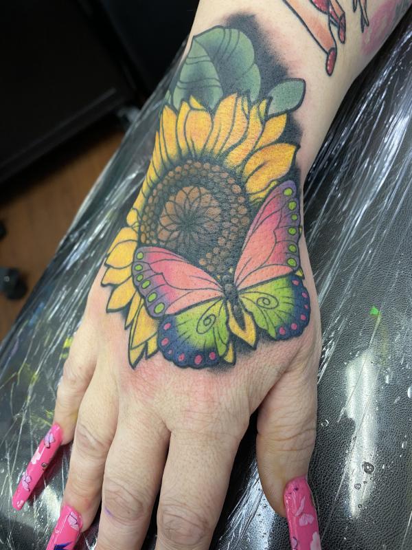 45 Sunflower and Butterfly Tattoo Designs: Ideas for Your Next Ink