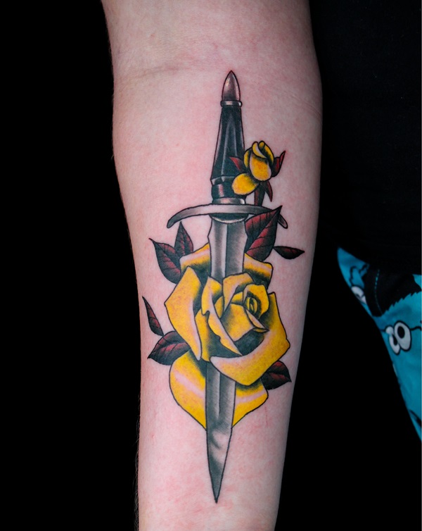 80 Rose and Dagger Tattoo Designs: A Blend of Beauty and Edge