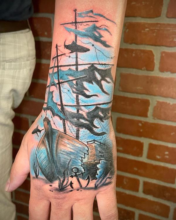 Shipwreck Tattoo: the Depths of Symbolism and Artistry