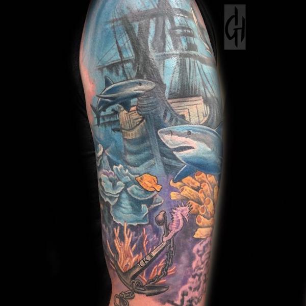 Shipwreck Tattoo: the Depths of Symbolism and Artistry