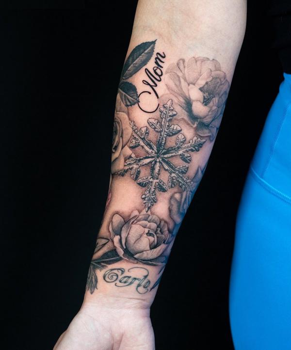 100 Snowflake tattoo Ideas for Your Winter Ink