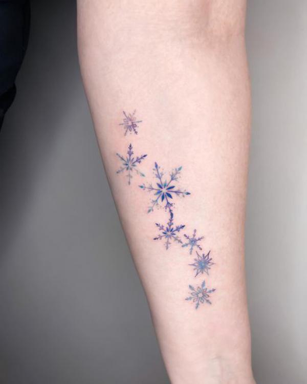 100 Snowflake tattoo Ideas for Your Winter Ink