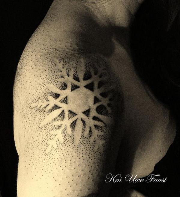 100 Snowflake tattoo Ideas for Your Winter Ink
