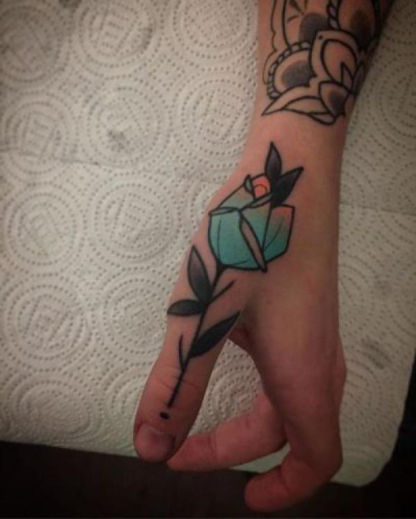 40 Timeless Rose Finger Tattoo Designs