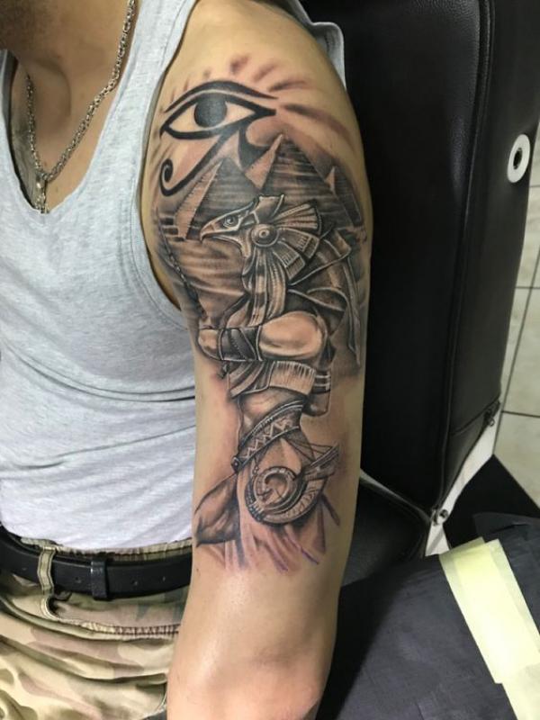 40 Horus Tattoo Design Ideas with Meaning
