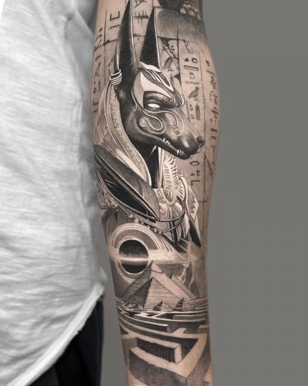 50 Egyptian Hieroglyphics Tattoo Designs with Meaning