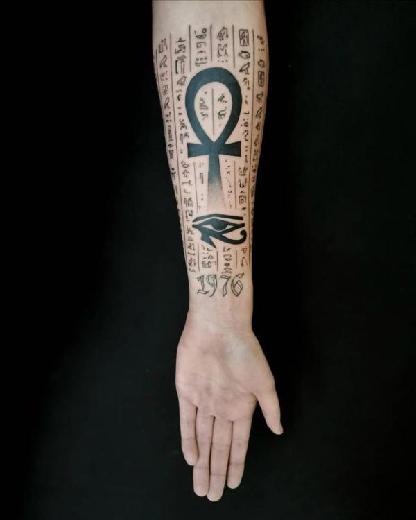 50 Egyptian Hieroglyphics Tattoo Designs with Meaning