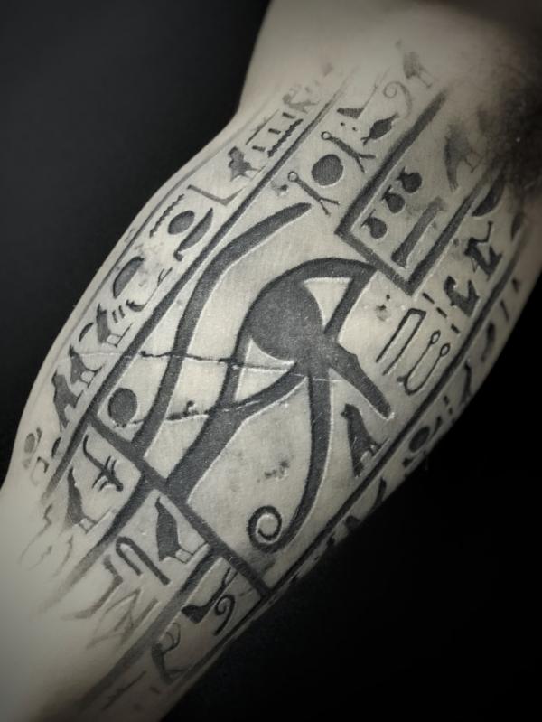 50 Egyptian Hieroglyphics Tattoo Designs with Meaning