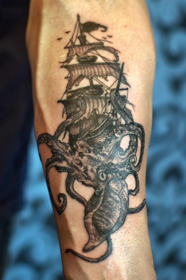 90 Kraken Tattoo ideas: Design and Meaning