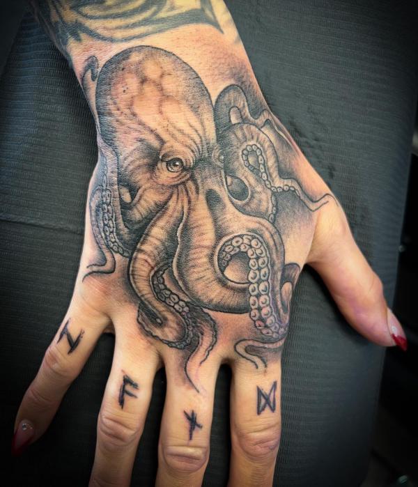 90 Kraken Tattoo ideas: Design and Meaning