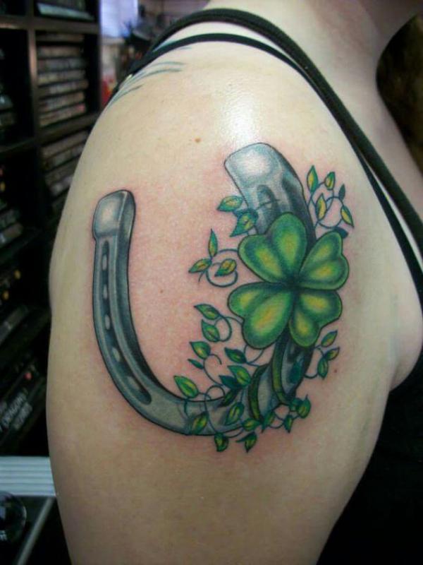 118 Charming Horseshoe Tattoos with Meanings