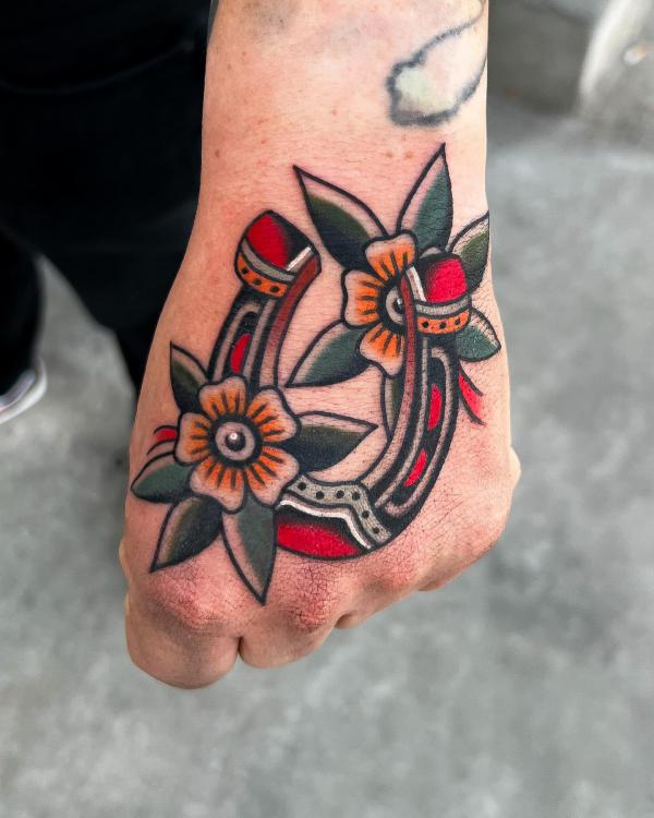 118 Charming Horseshoe Tattoos with Meanings