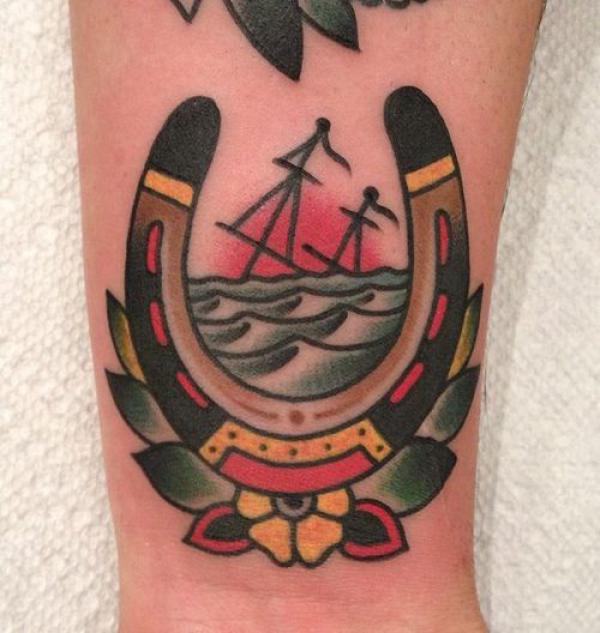 118 Charming Horseshoe Tattoos with Meanings