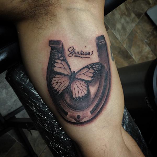 118 Charming Horseshoe Tattoos with Meanings