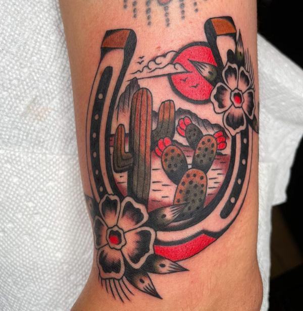118 Charming Horseshoe Tattoos with Meanings