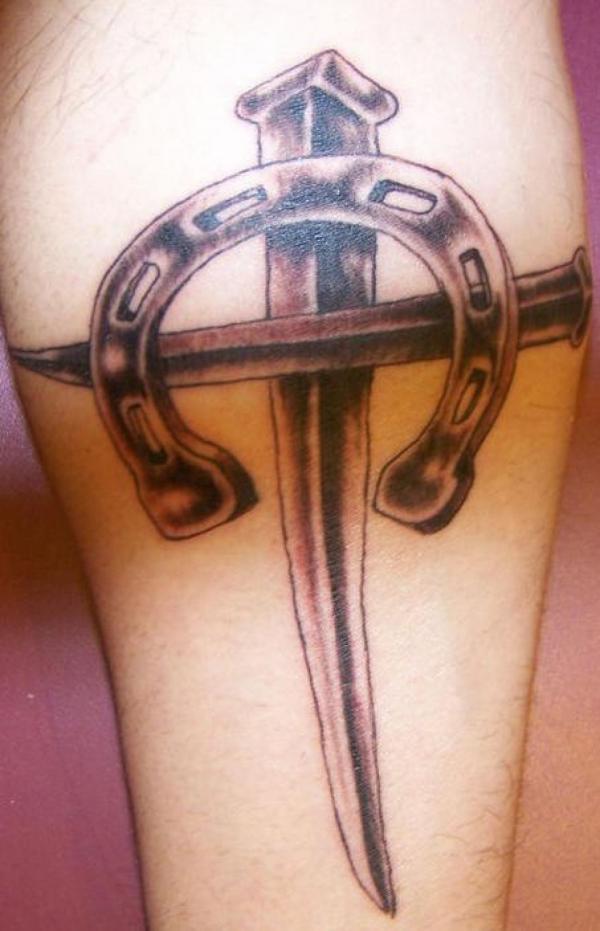 118 Charming Horseshoe Tattoos with Meanings