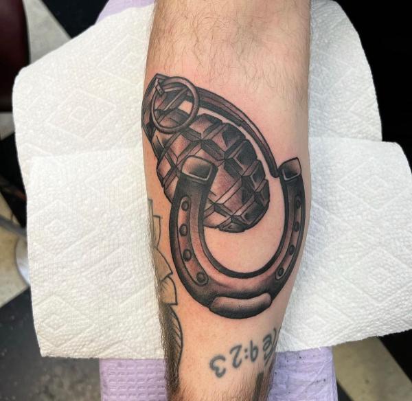 118 Charming Horseshoe Tattoos with Meanings