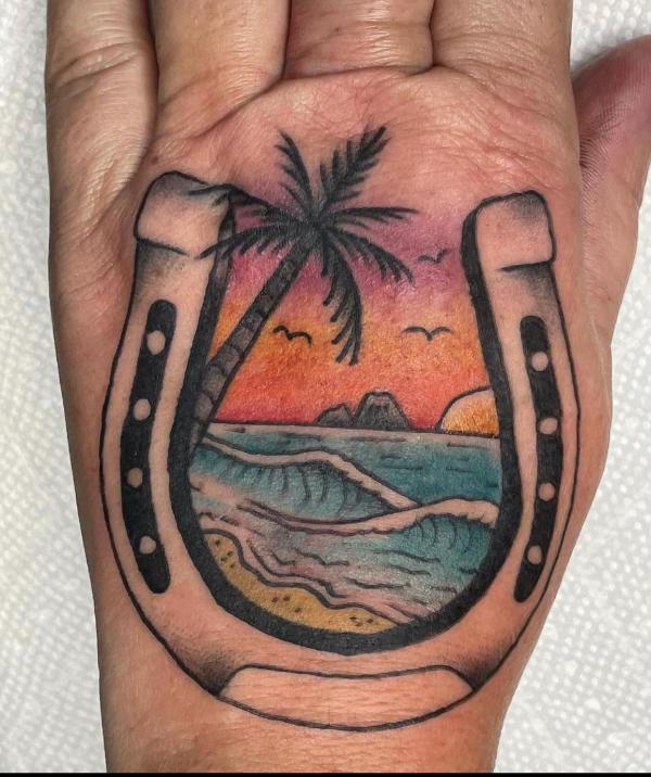 118 Charming Horseshoe Tattoos with Meanings