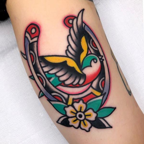 118 Charming Horseshoe Tattoos with Meanings