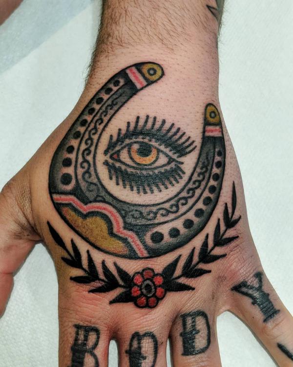118 Charming Horseshoe Tattoos with Meanings