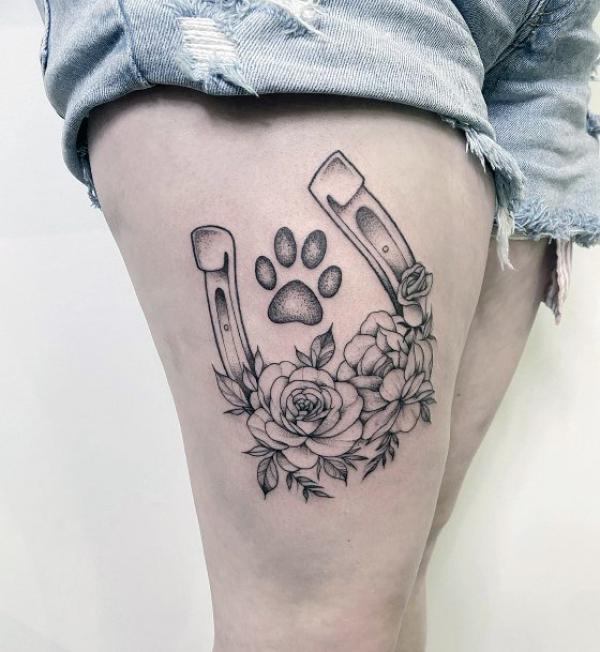 118 Charming Horseshoe Tattoos with Meanings