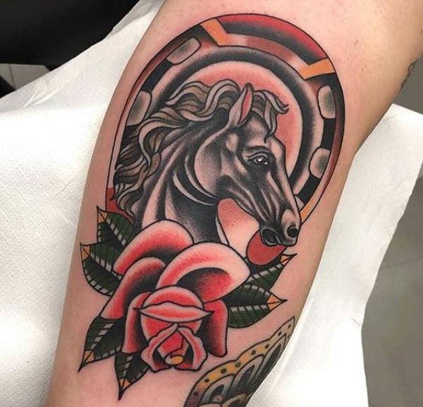 118 Charming Horseshoe Tattoos with Meanings