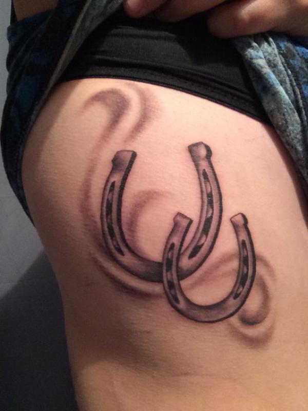 118 Charming Horseshoe Tattoos with Meanings