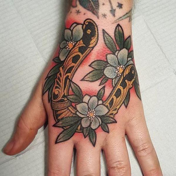 118 Charming Horseshoe Tattoos with Meanings