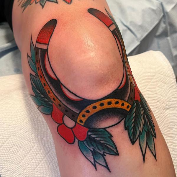 118 Charming Horseshoe Tattoos with Meanings