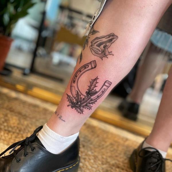 118 Charming Horseshoe Tattoos with Meanings