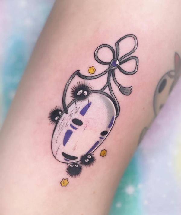 80 No Face Tattoo Designs with Meaning