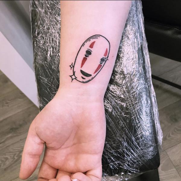 80 No Face Tattoo Designs with Meaning