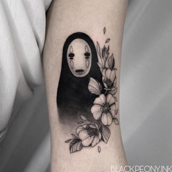80 No Face Tattoo Designs with Meaning