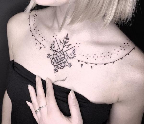 Necklace Tattoo for Women: The Fusion of Elegance and Ink