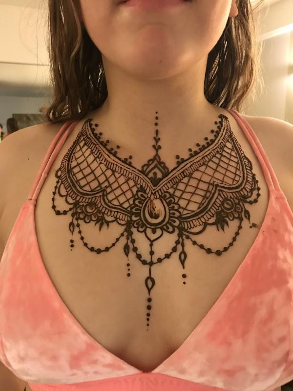 Necklace Tattoo for Women: The Fusion of Elegance and Ink