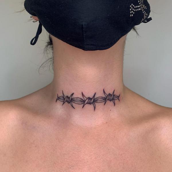 Necklace Tattoo for Women: The Fusion of Elegance and Ink