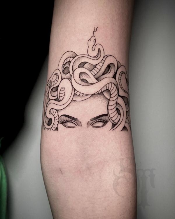 120 Medusa Tattoo Designs with Meaning