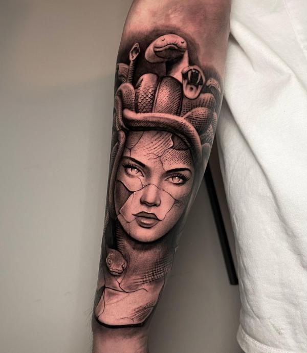 120 Medusa Tattoo Designs with Meaning