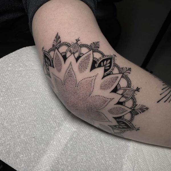 105 Elbow Tattoo Designs That Will Bend Your Mind