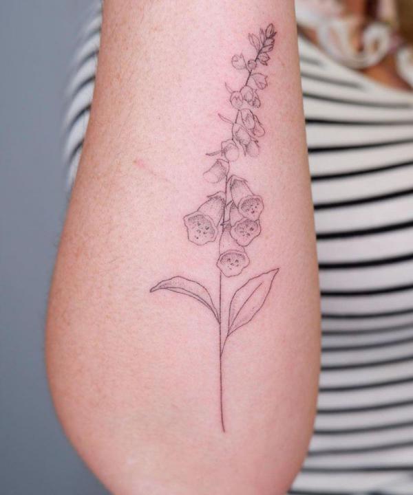 60 Foxglove Tattoo Designs with Meaning
