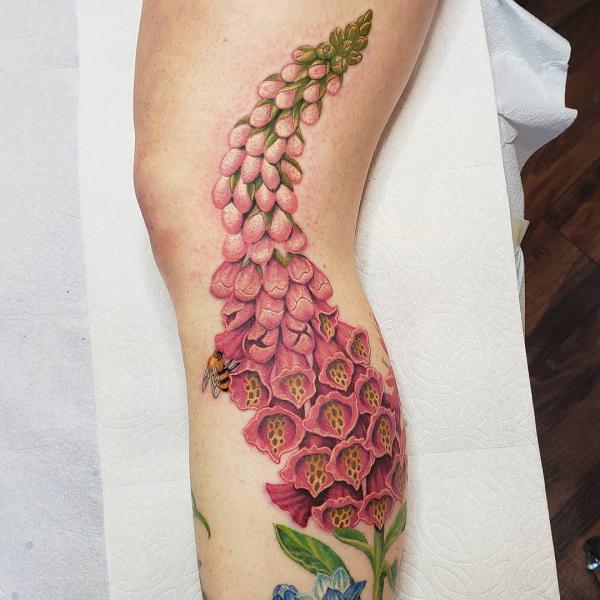 60 Foxglove Tattoo Designs with Meaning