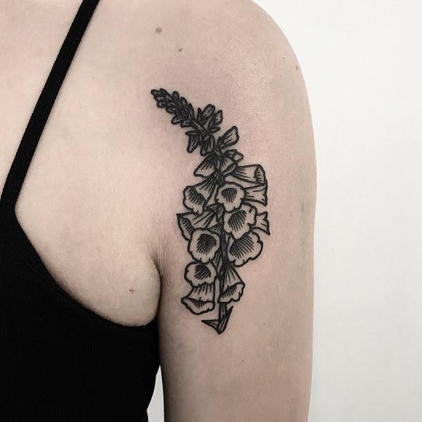 60 Foxglove Tattoo Designs with Meaning