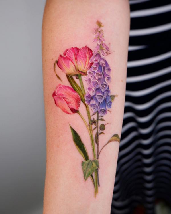60 Foxglove Tattoo Designs with Meaning