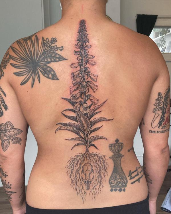 60 Foxglove Tattoo Designs with Meaning