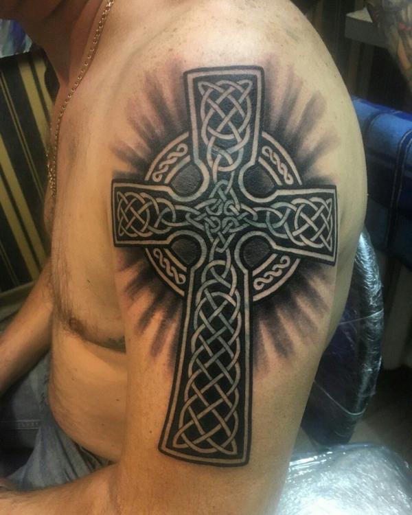 100 Celtic Cross Tattoo Designs with Meaning